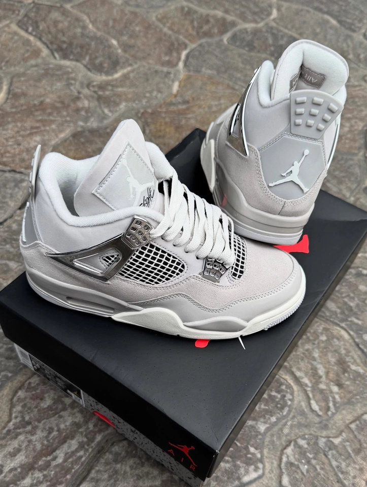 Air Jordan 4 Frozen - 4