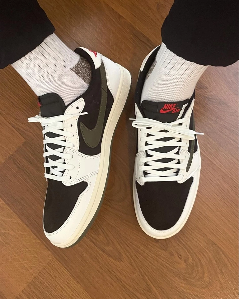 Air Jordan olive - 4