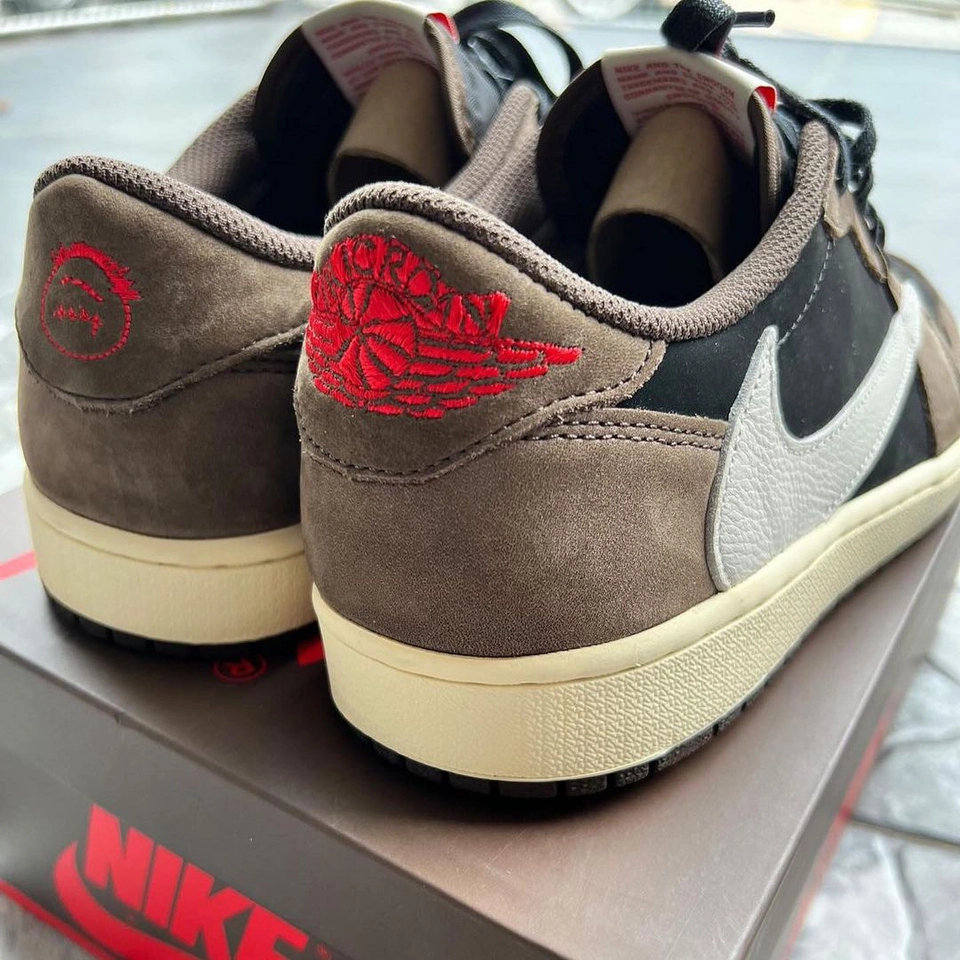 Nike Jordan Travis Scott Mocha - 4