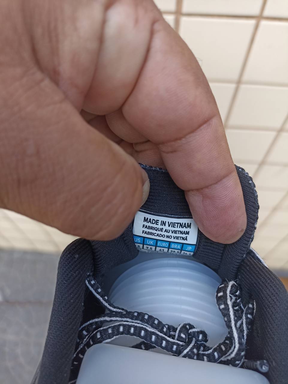Mizuno Prophecy 1  Cinza - 2