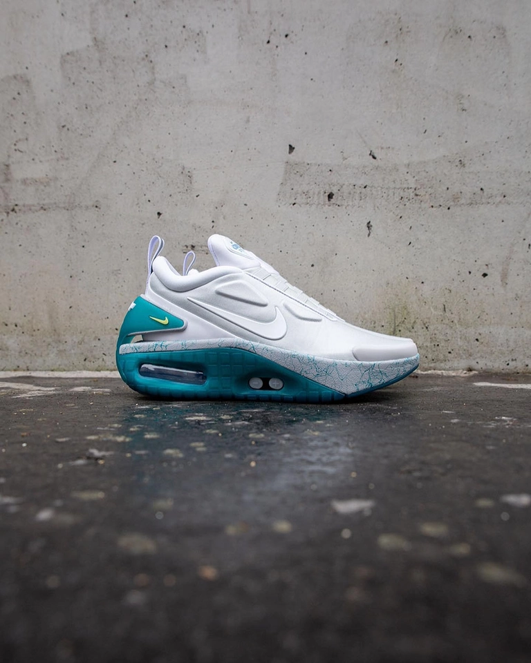 Nike adapt cinza e verde