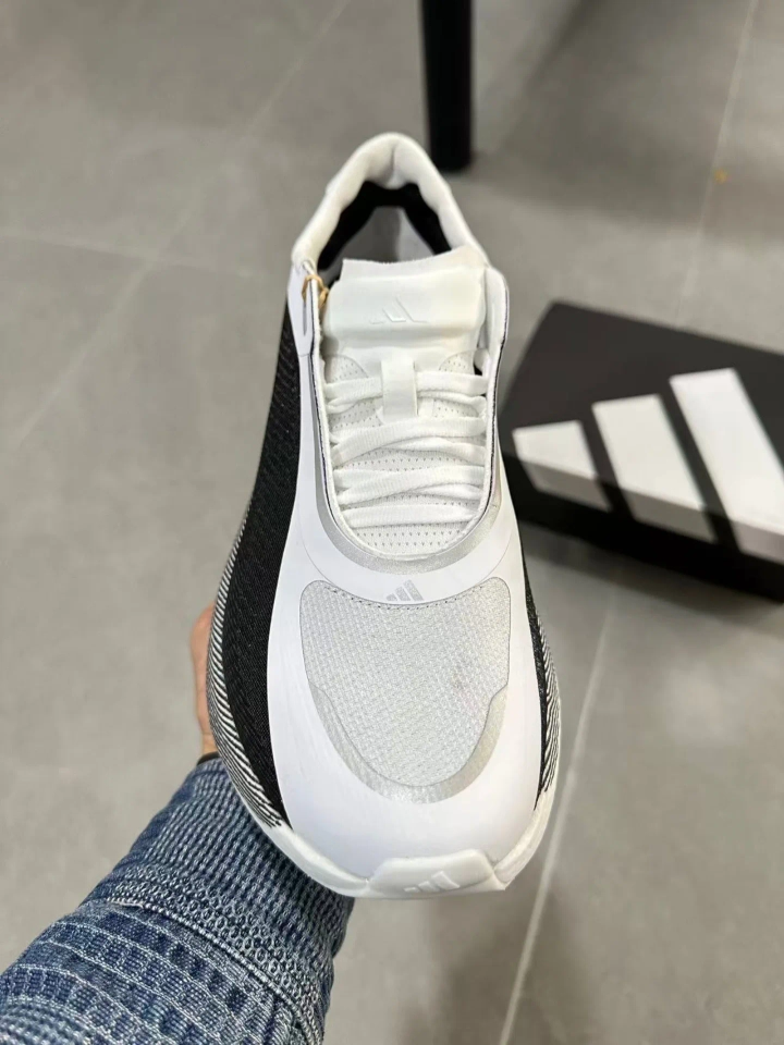 Adidas hyperboost - 5