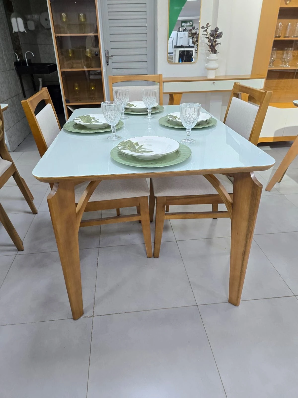 MESA CAPRI NELMA + CADEIRA PAULIANA - 4