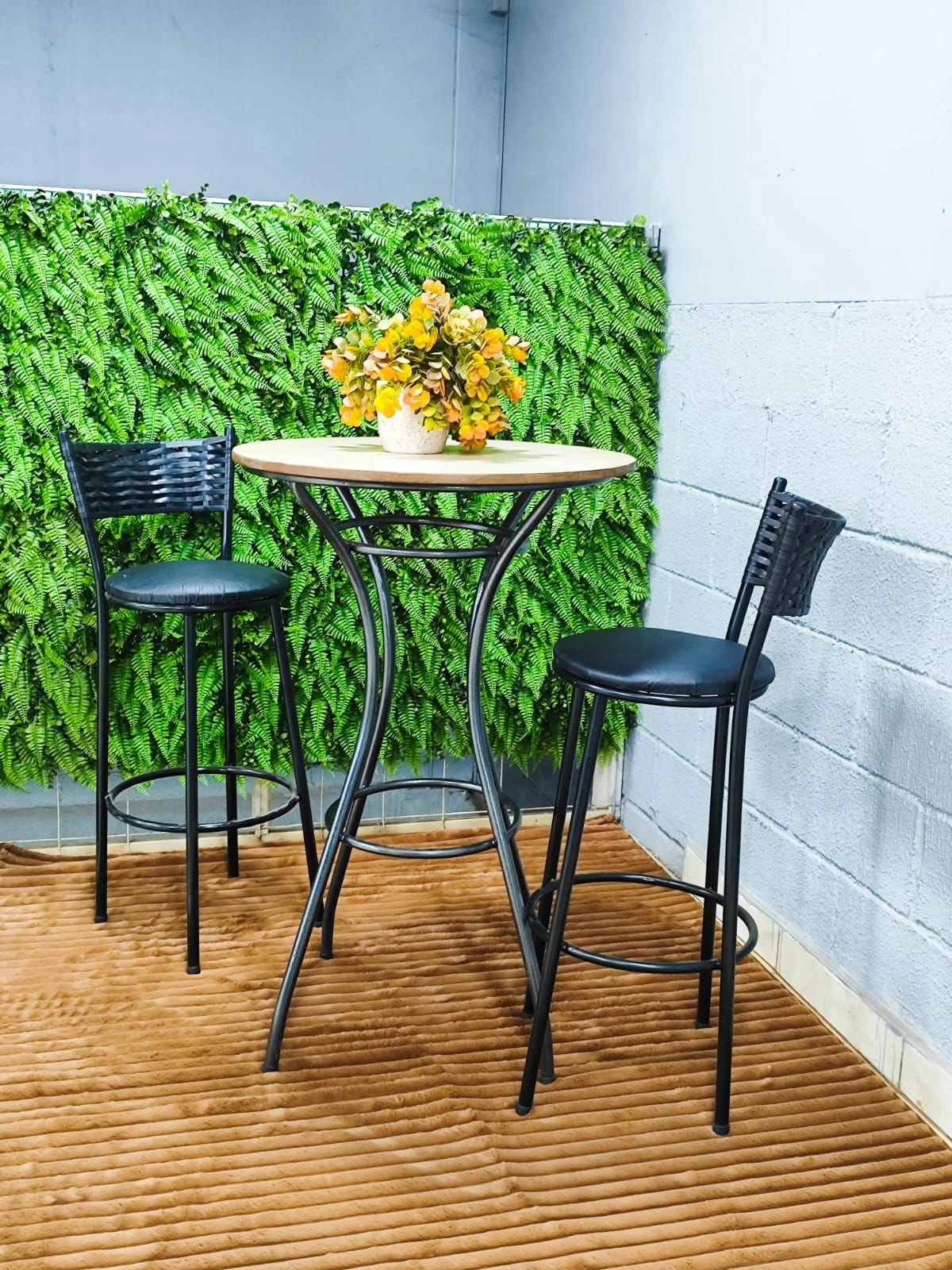 BISTRO UNIVERSAL - 1