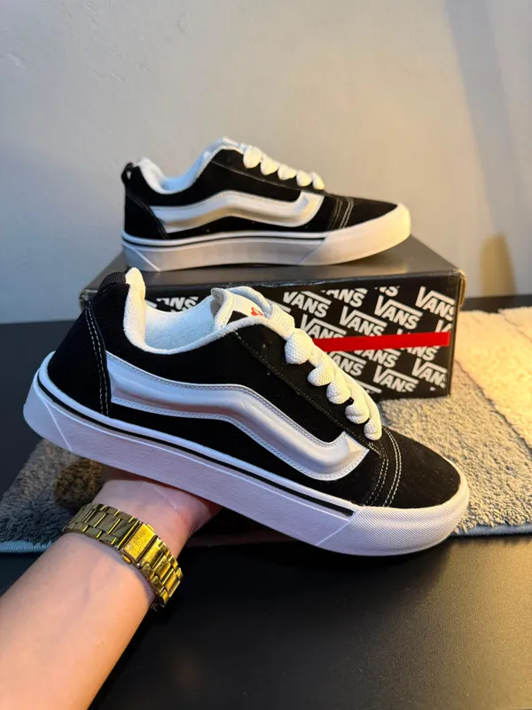 Vans Knu Skool Black White