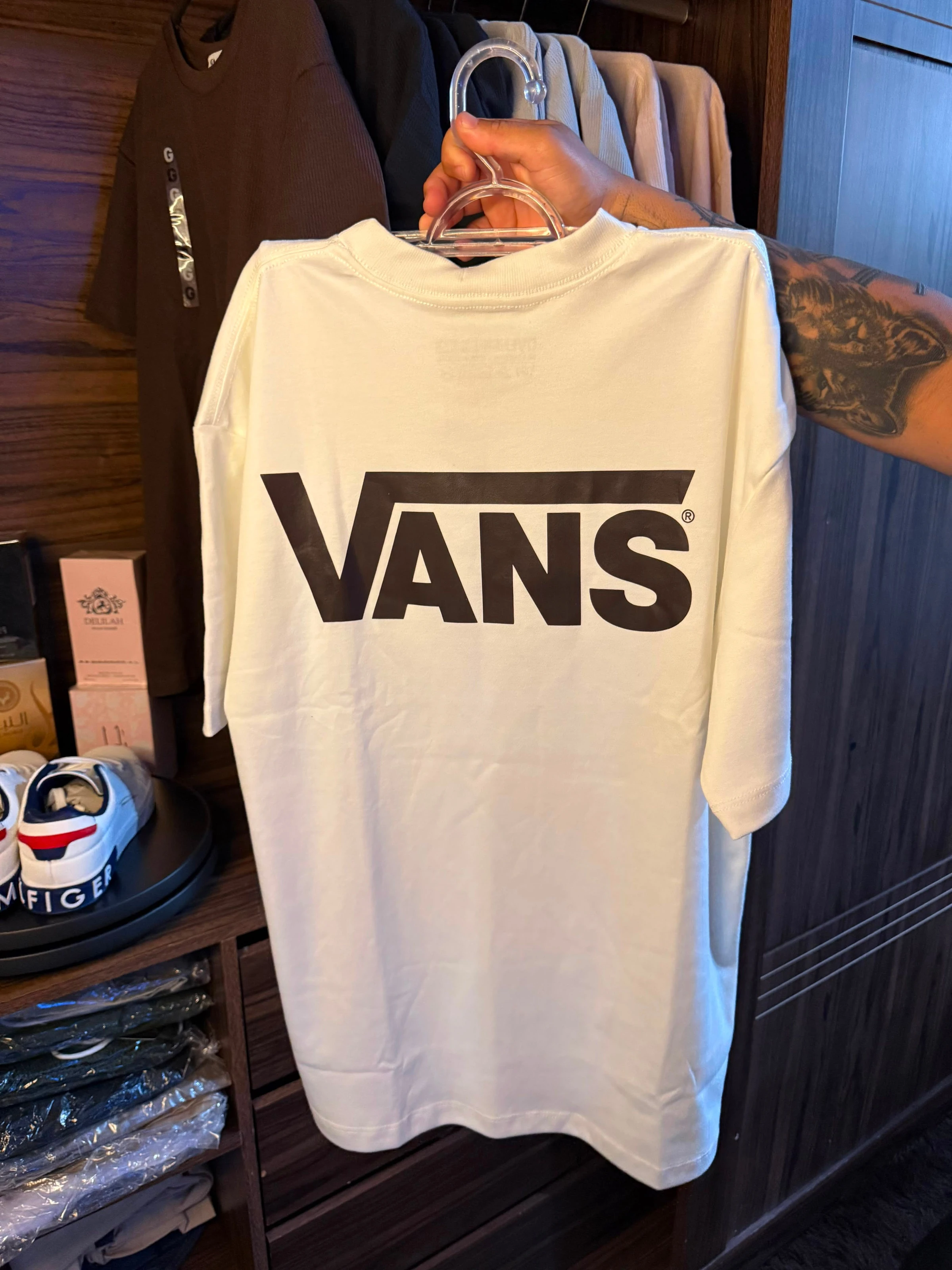OVERSIZED VANS - 2
