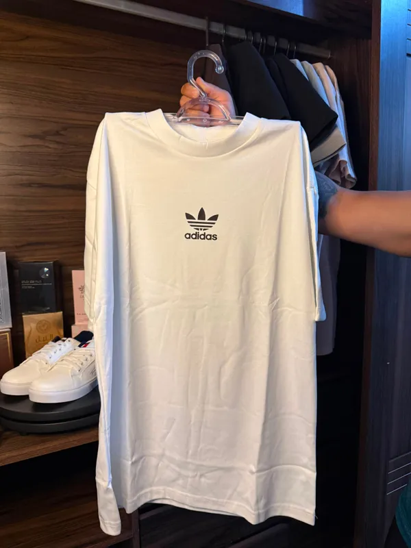 OVERSIZED ADIDAS 