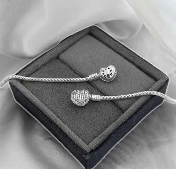 PULSEIRA PARA BERLOQUE CORAÇÃO CRAVEJAD  INSPIRAÇÃO: 2.4mm