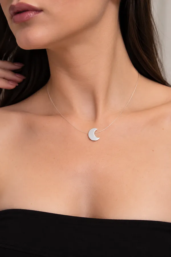Gargantilha fio de nylon  lua 