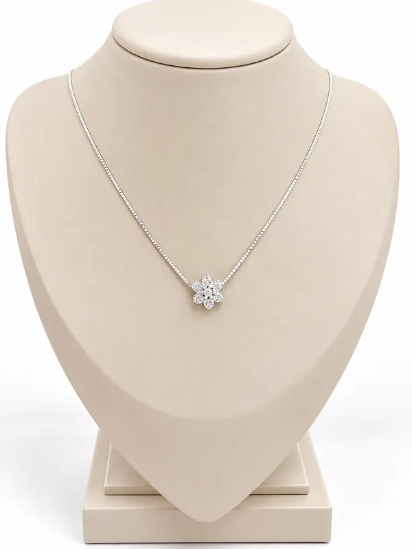 Colar flor cravejado em prata 925