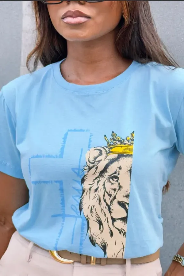 T-Shirt Cruz Jesus Leão de Judá 
