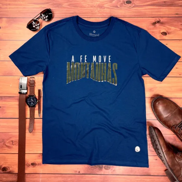 Camiseta Masculina Azul A fé Move Montanhas 