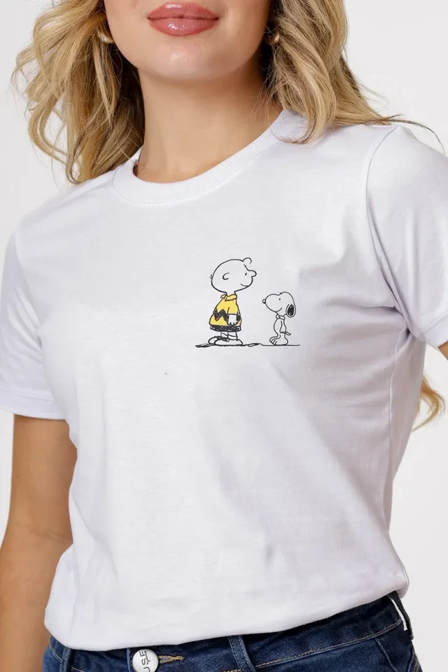 T-shirt Snooopy E Charlie Brown No Bolso Tam M - 1