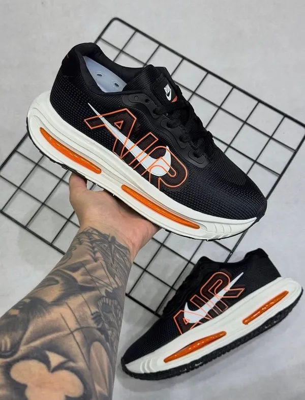 Nike Vomero Premium 