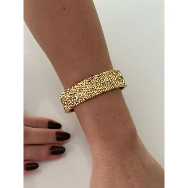 Bracelete VP Detalhado - 2