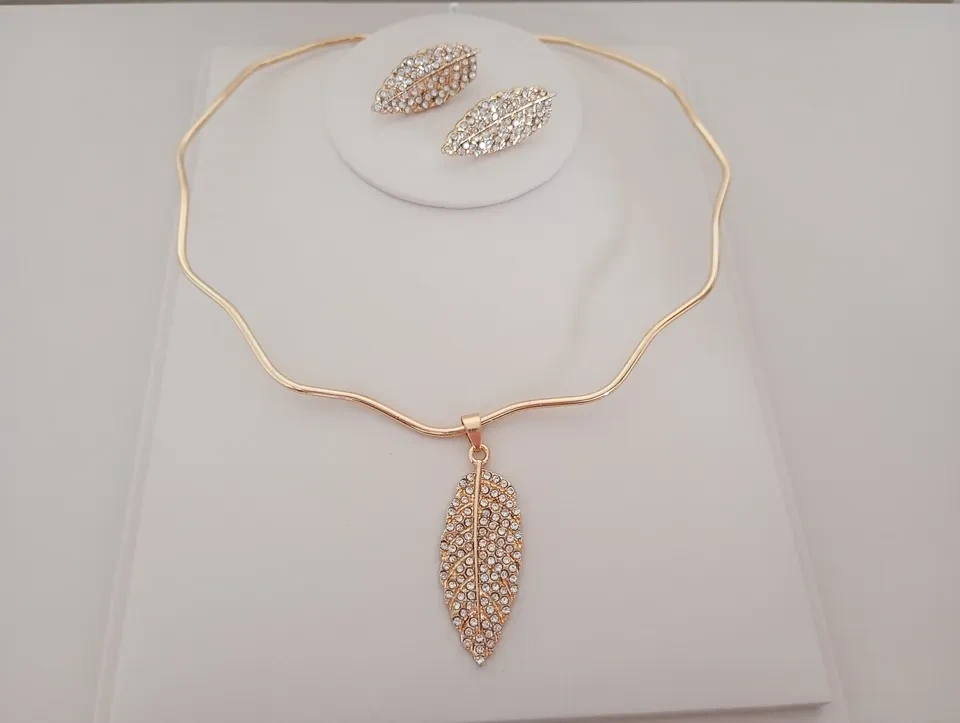Conjunto VP Aro Folha Cravejada com Strass - 1
