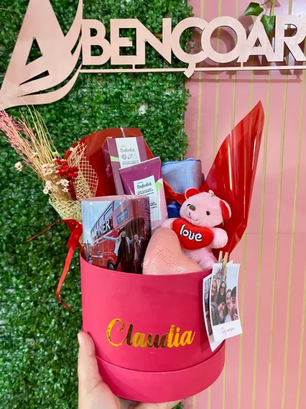Box luxo personalizada com creme e sabonete natura