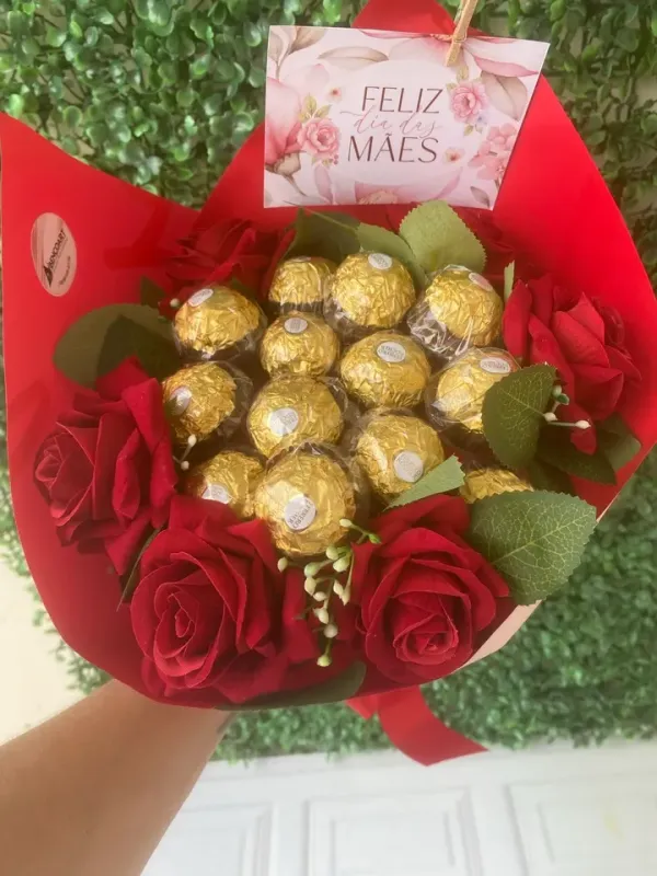 Buque luxo Ferrero e rosas 