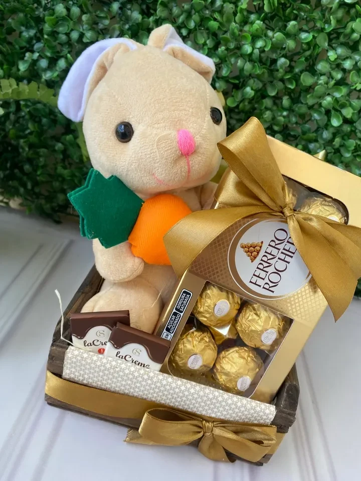 Casta caixote de madeira com ferrero  - 3