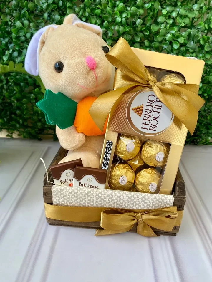 Casta caixote de madeira com ferrero  - 1
