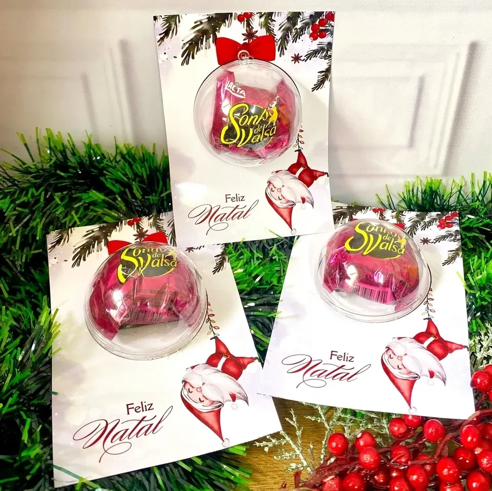 Card de natal na bolinha de acrilico com bombom  - 1