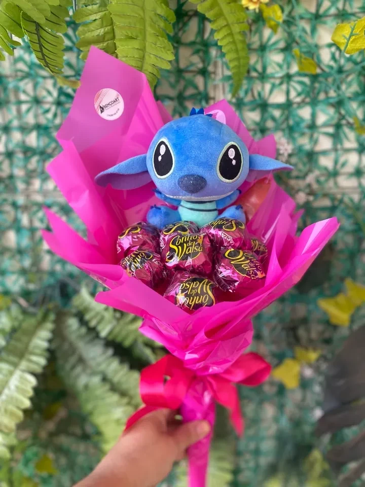 Buque Stitch com bombons  - 1