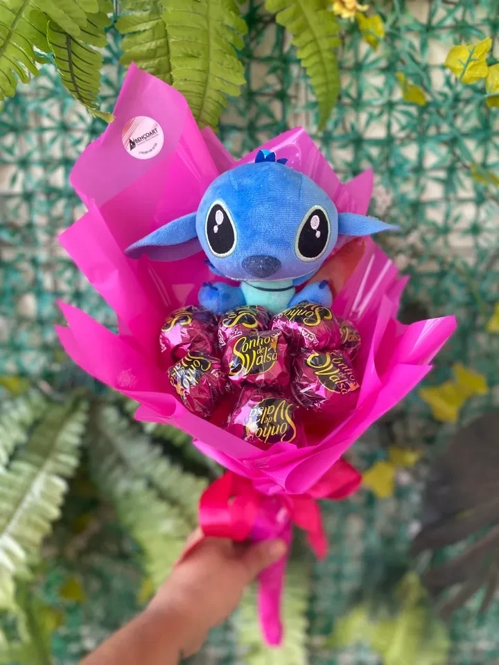 Buque Stitch com bombons  - 2