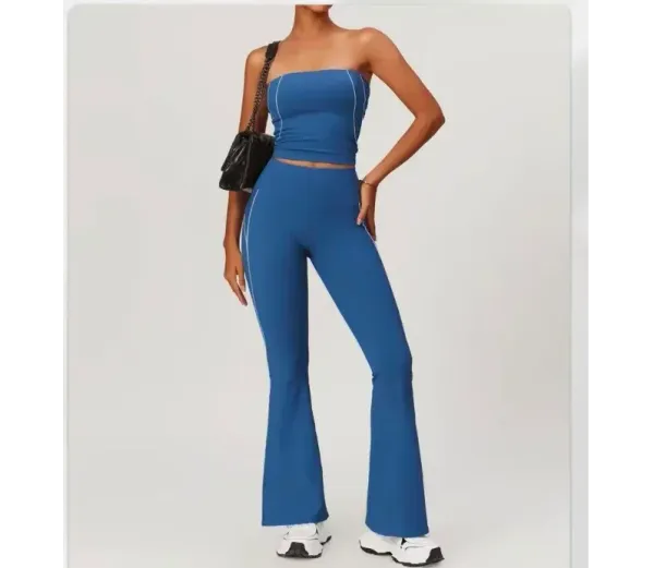 Conjunto calça flare e cropped tomara que caia