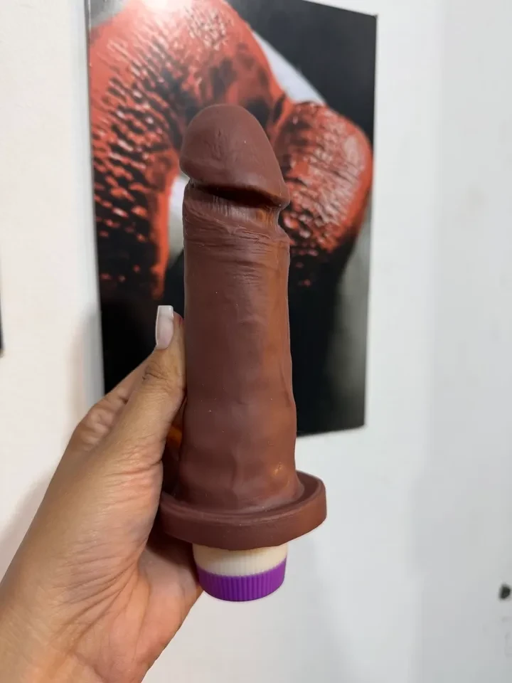 Prótese Vibrador Chocolate 15cm - 1