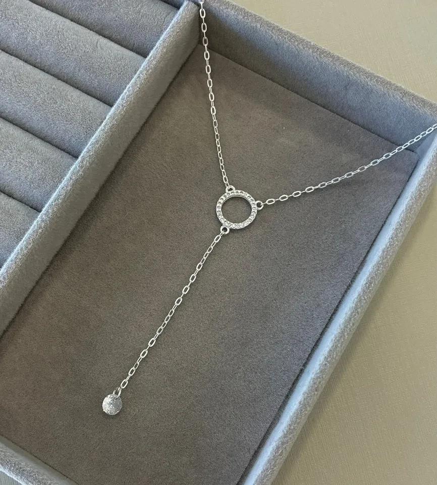 Gravatinha círculo vazado cravejado 45 cm - 2