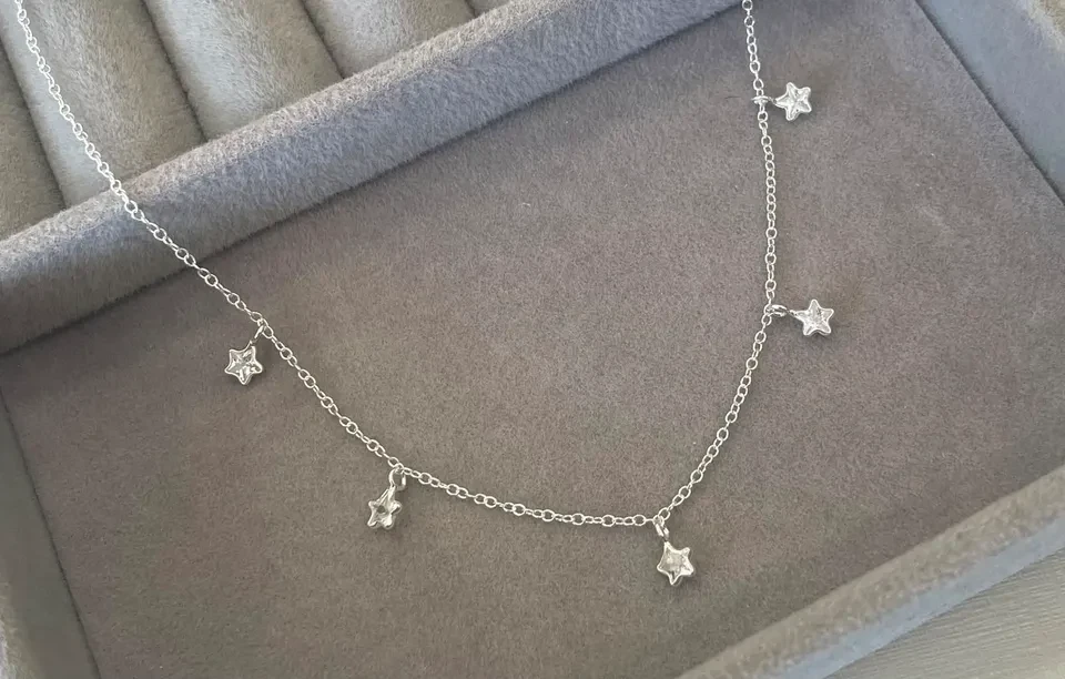 Chocker pingentes estrelas ponto de luz branco  - 2