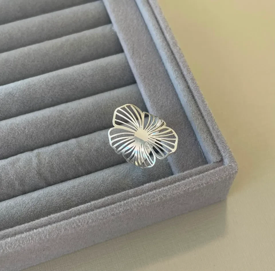 Anel flor vazada 2,5 cm A X 5,7 CM L (TAM 20) - 2