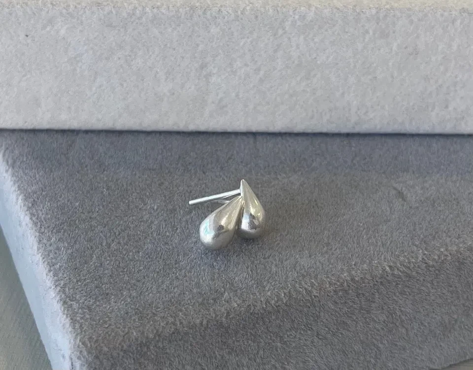 Brinco gota lisa 9 mm x 5 mm - 1