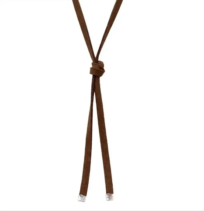 Cordão de couro com ponteira de prata 70 cm x 4 mm - marrom - 1.9g - 1