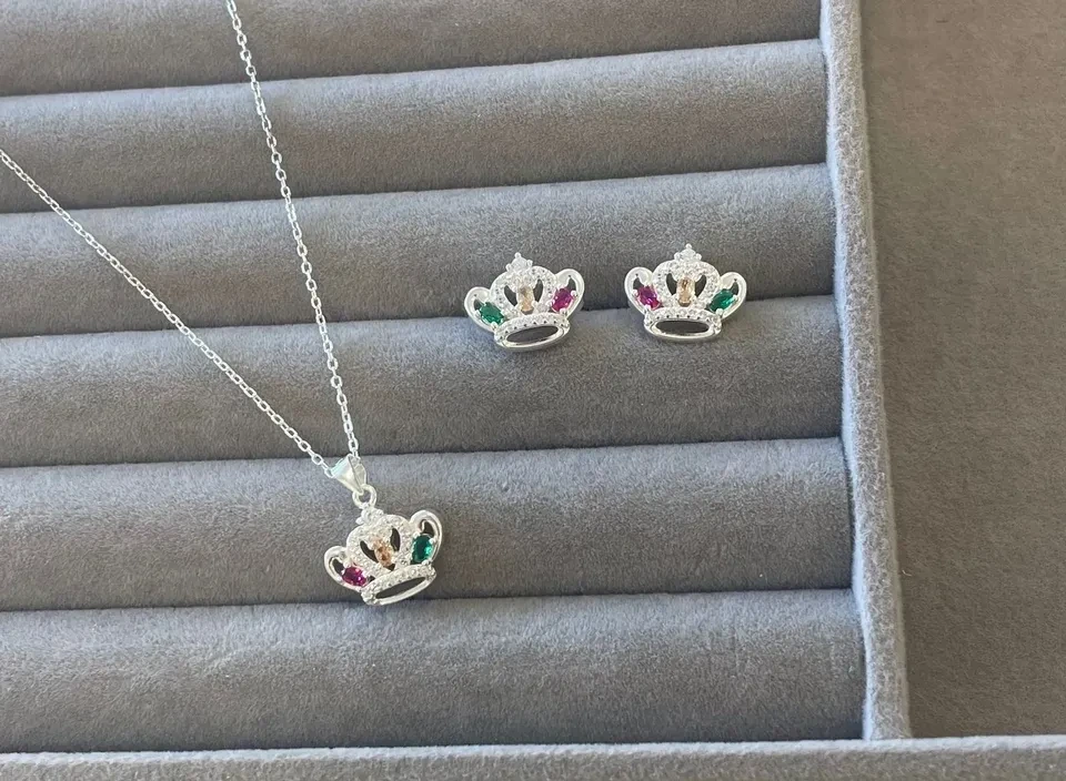 Conjunto coroa cravejado - 2