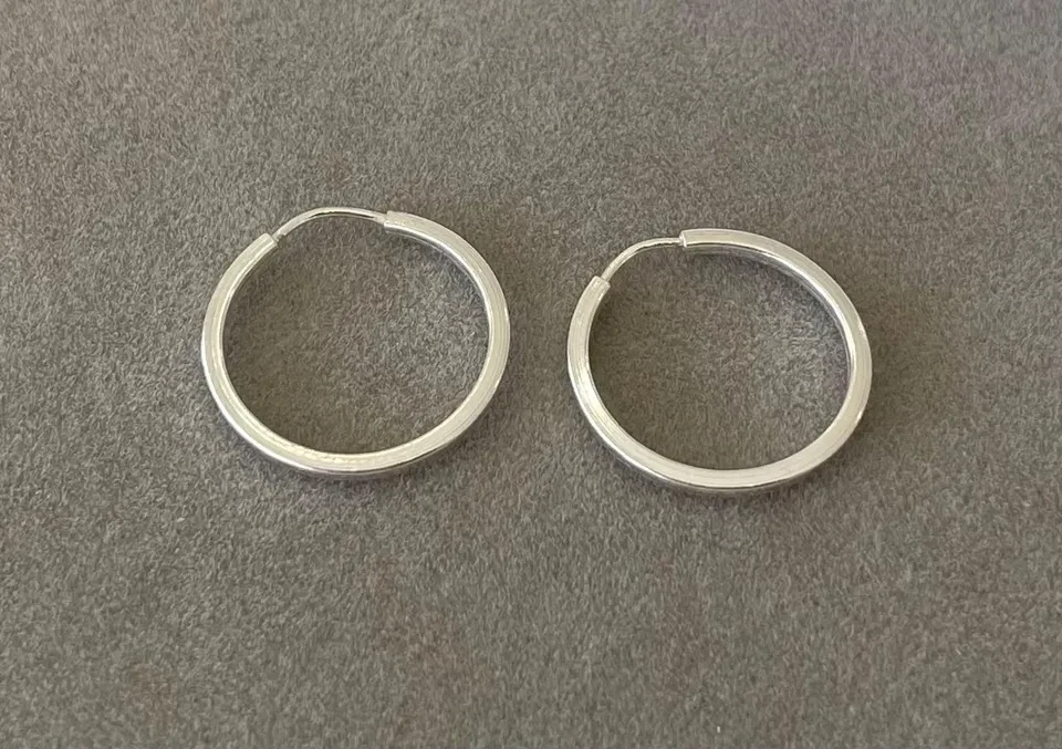 Brinco argola redonda f quadrado 1,8 cm x 2,2 cm - 2