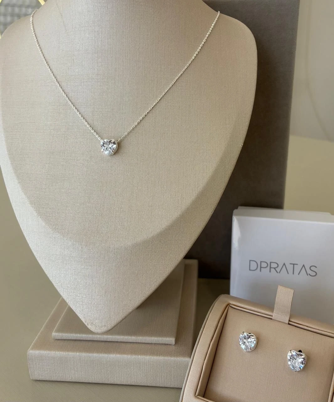 Conjunto colar + brinco coração cristal - 1