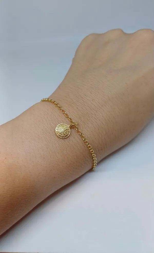 Pulseira com medalha de São Bento