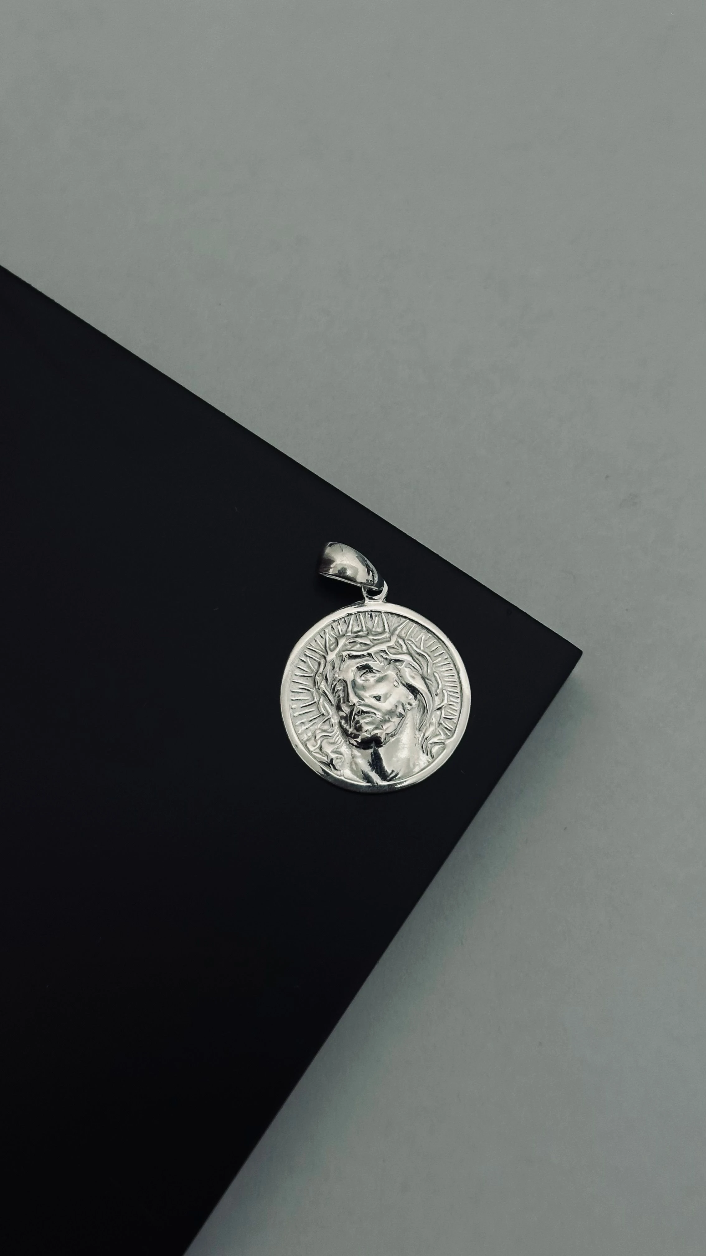 Pingente Medalha Jesus (M) - 1