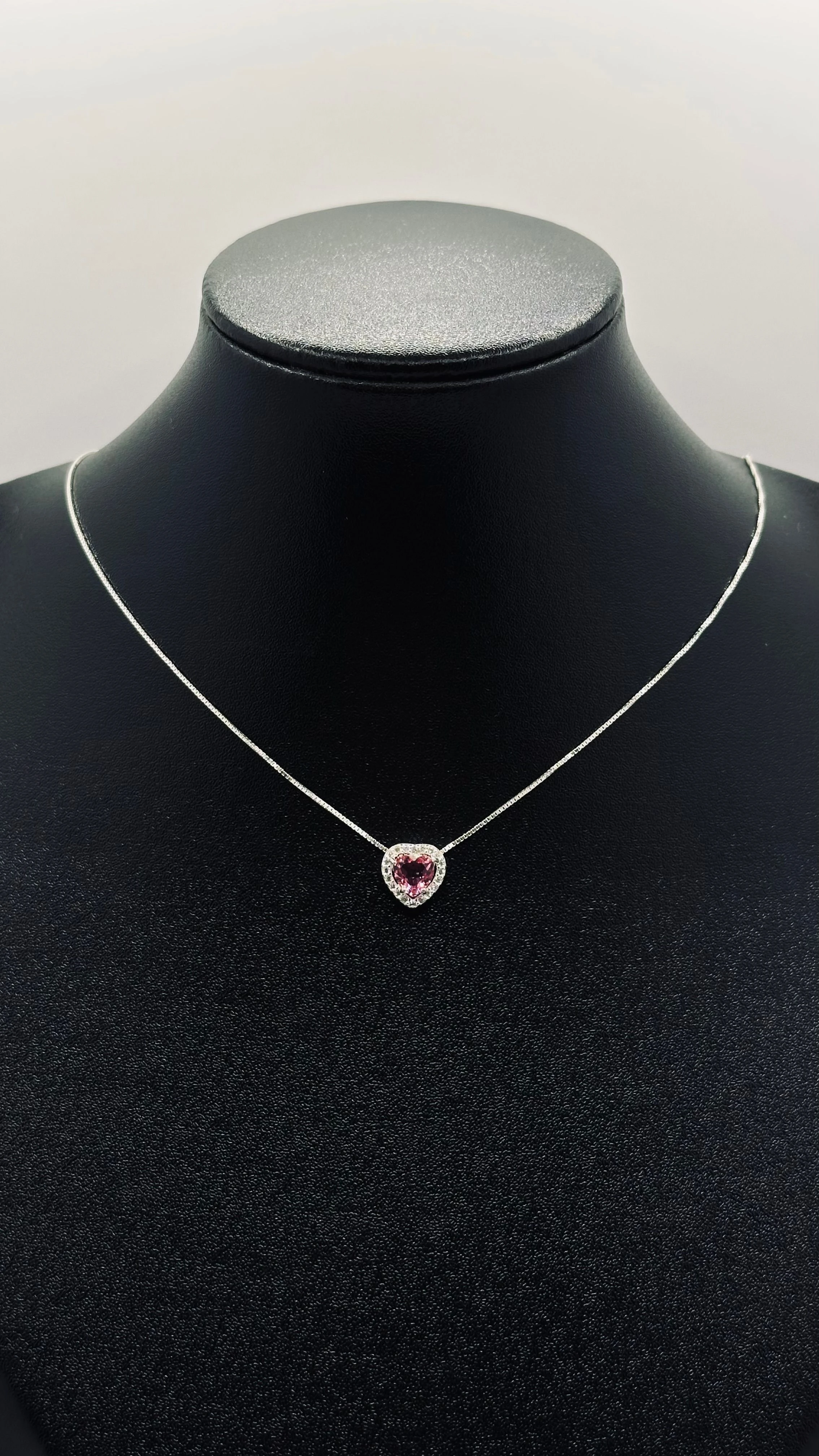 Colar Coração Rosa Cravejado  - 1