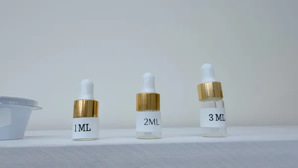 Óleo finalizador Kérastase Gloss Absolu Glaze Drops - imagem 5