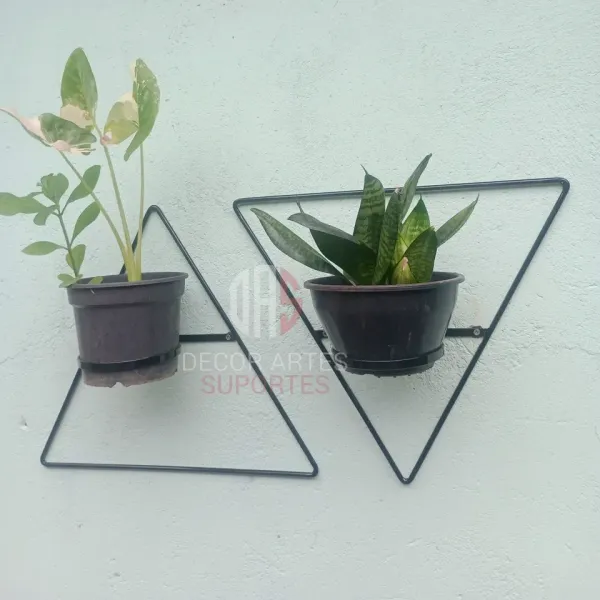 Par de triângulo para plantas 