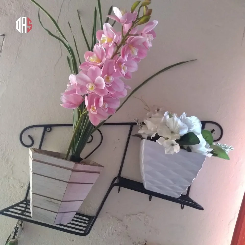 2 em 1 Suporte para plantas e porta chaves . - 2