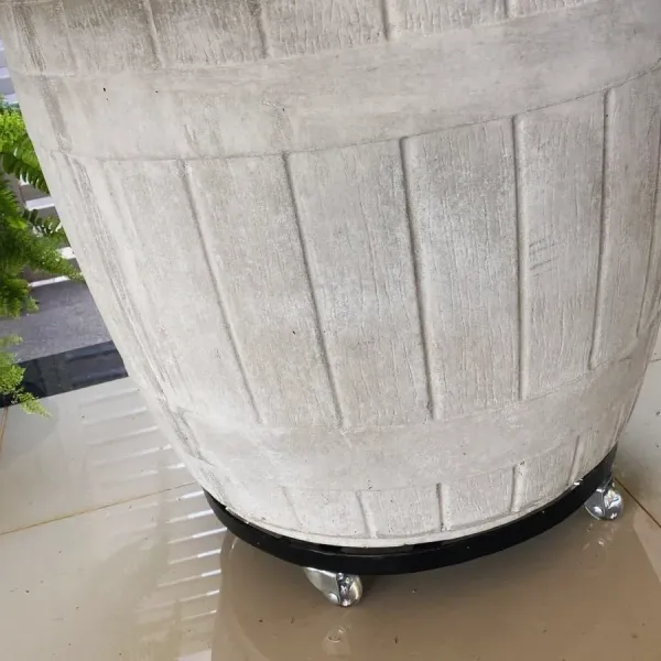 Suporte p/ vaso de planta com rodinhas 