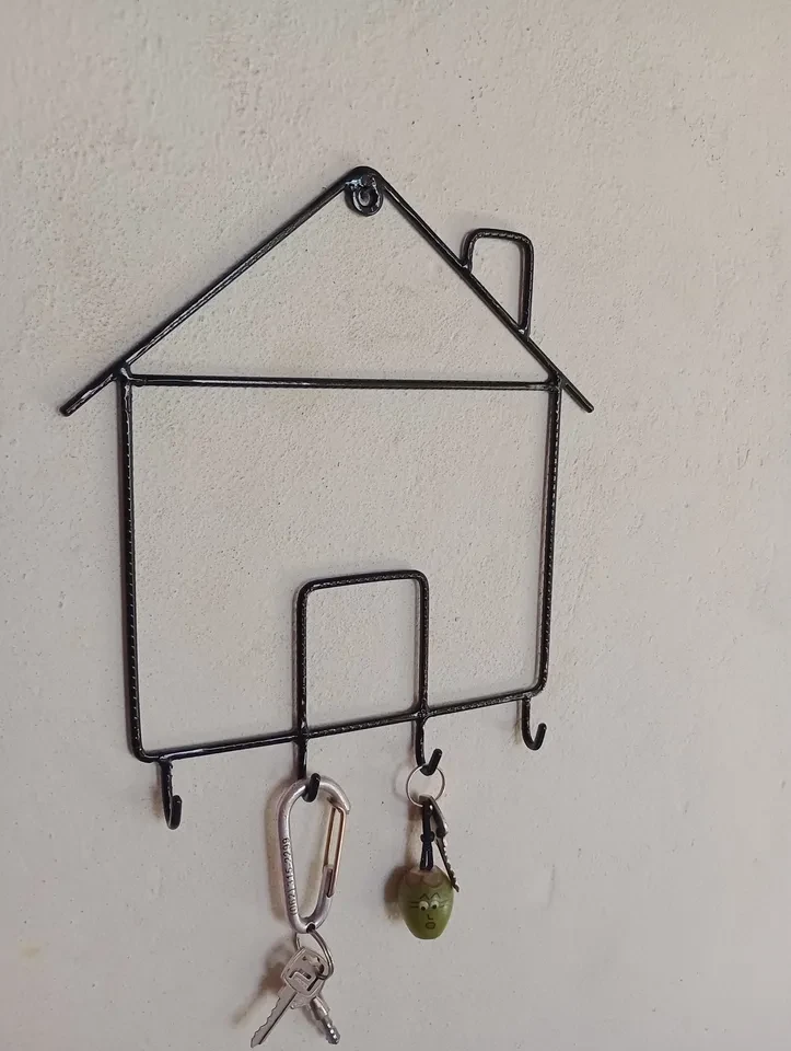 Porta chave no designer de casinha. - 1