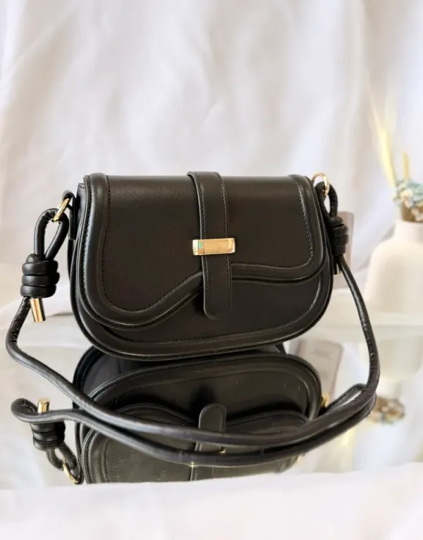 BOLSA PEQUENA PRETA  - BOL 191