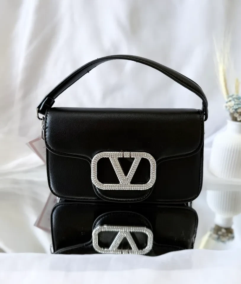 BOLSA PRETA  COM STRASS - BOL 189 - 1