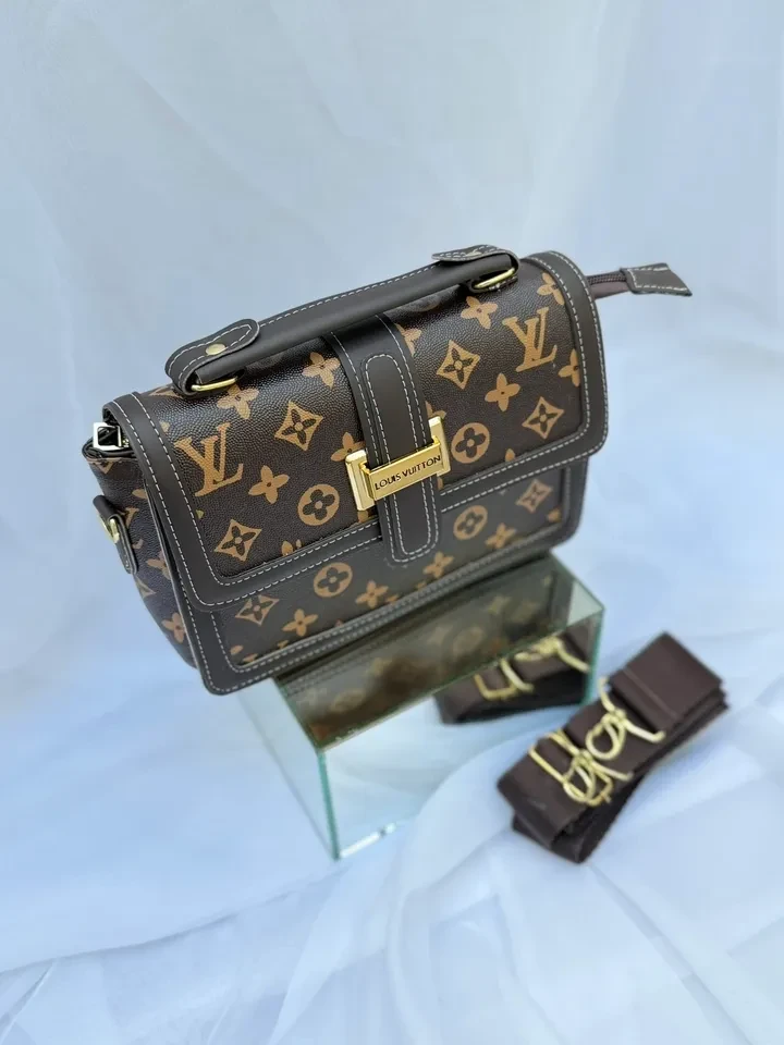 BOLSA MARROM MÉDIA LOUIS VUITTON - 2