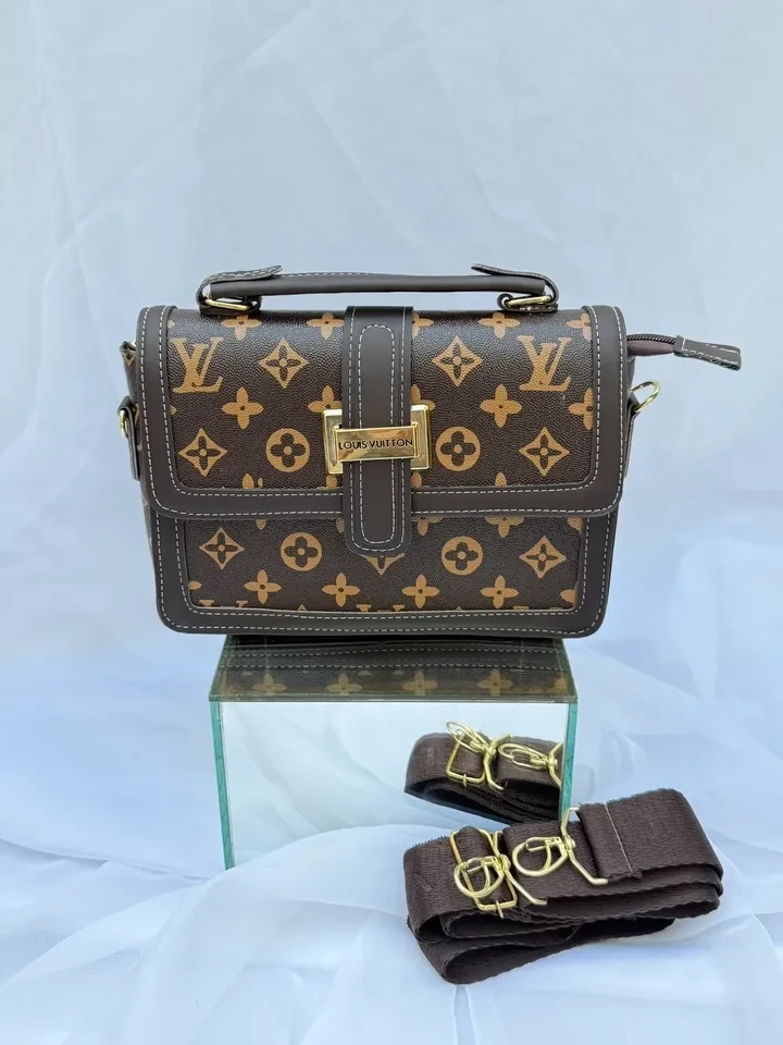 BOLSA MARROM MÉDIA LOUIS VUITTON - 1