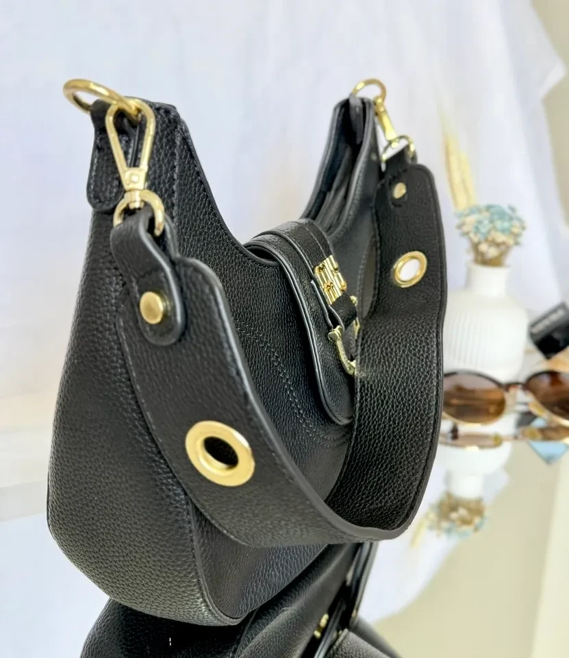 BOLSA MÉDIA BAGUETE CARAMELO DETALHE FIVELA FECHO  MIU MIU - BRL 142 - 2